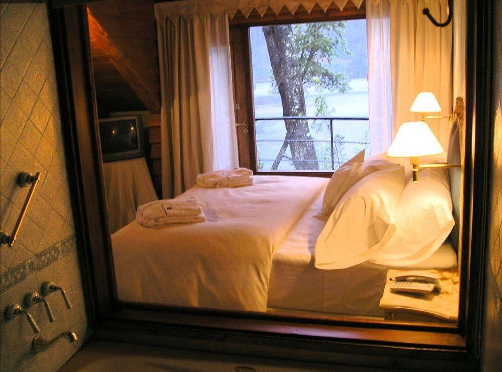 Patagonia Paraiso - Hotel Boutique On Lake Beach Вилья-ла-Ангостура Экстерьер фото