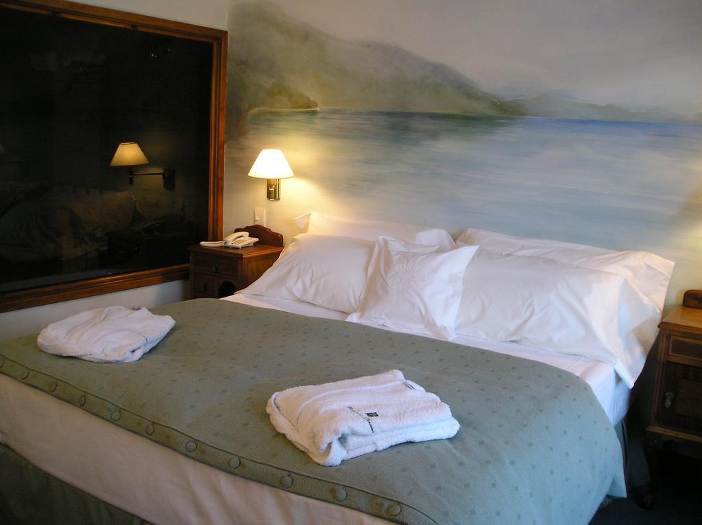 Patagonia Paraiso - Hotel Boutique On Lake Beach Вилья-ла-Ангостура Экстерьер фото